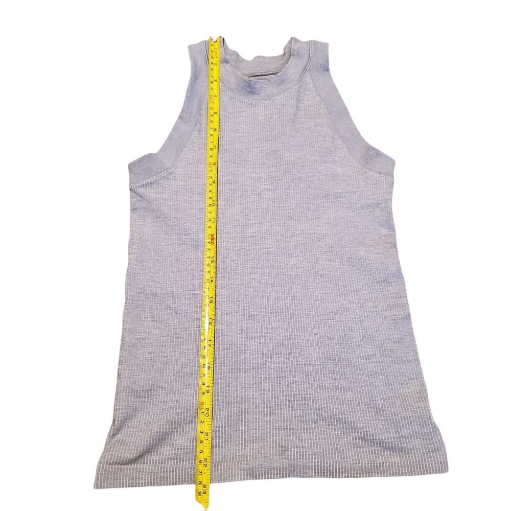 Athleta Renew Racerback Tank Women's Size Small Like New Light Grey Ribbed - Picture 8 of 12